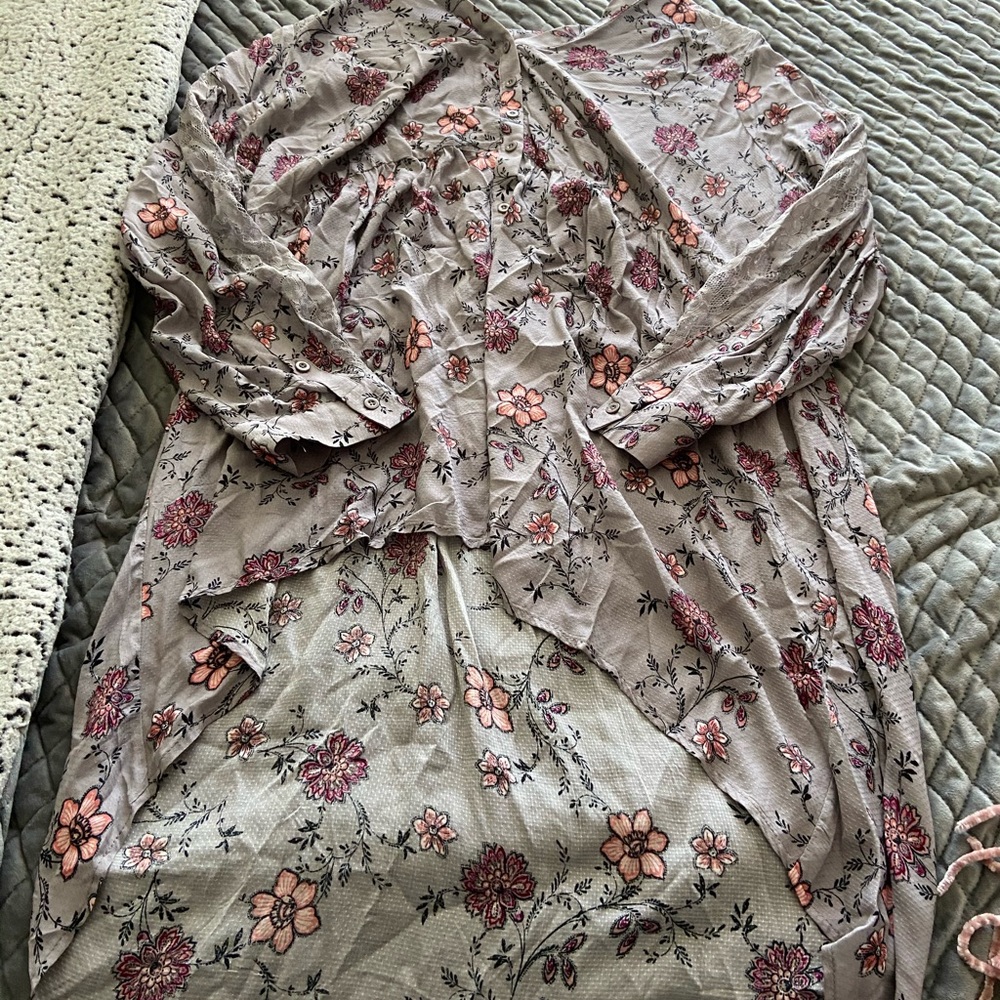 Torrid 3 high low top. Worn once